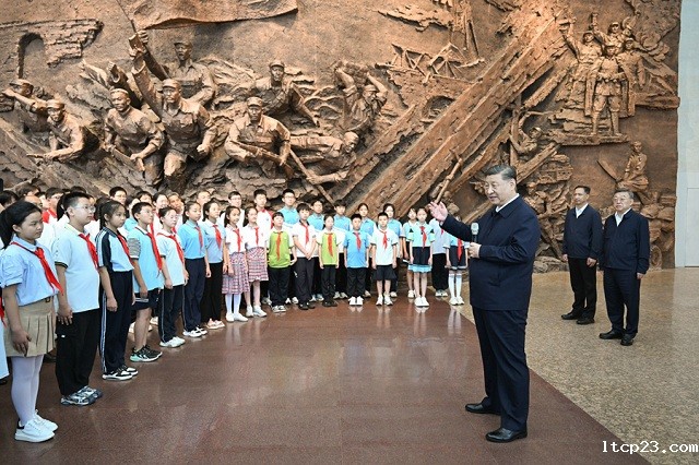 习近平在山西考察时强调  努力在推动资源型经济转型发展上迈出新步伐 奋力谱写三晋大地推进中国式现代化新篇章